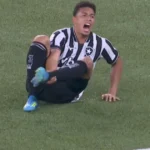 Lesão de Jordan Barrera gera apreensão no Botafogo após jogo contra Fluminense