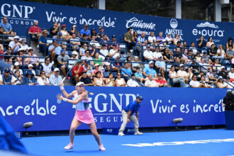 Linda Noskova desiste do WTA 500 de Monterrey e altera chave do torneio