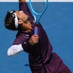Lorenzo Musetti recorda frustração após abandono contra Novak Djokovic