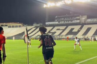 Lourdes brilha e comanda ataque do Vasco Feminino contra o Taubaté
