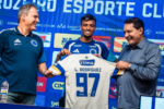 Lucho Rodríguez celebra retorno ao futebol brasileiro e reforça elenco do Cruzeiro