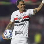 Luciano celebra retorno aos gols e classificação do São Paulo na Sul-americana
