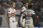 Luciano marca para o São Paulo em duelo decisivo pela Copa Sul-americana