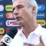 Luís Castro destaca evolução tática do Grêmio após classificação na Copa do Brasil