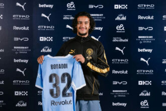 Manchester City oficializa contratação recorde do jovem meia Ayyoub Bouaddi