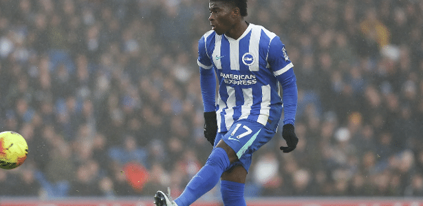 Manchester United acelera negociações por Carlos Baleba e se aproxima de acordo milionário com Brighton