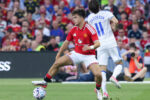 Manchester United enfrenta Leeds em duelo preparatório de pré-temporada