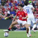 Manchester United enfrenta Leeds em duelo preparatório de pré-temporada