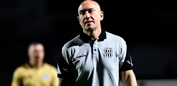 Márcio Zanardi se desliga da Ponte Preta em meio a grave crise no clube