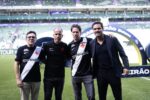 Marcos Lamacchia visita gramado do estádio em meio a negociações pelo Vasco