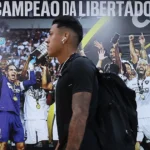 Matheus Martins encerra passagem pelo Botafogo rumo ao Dínamo Moscou