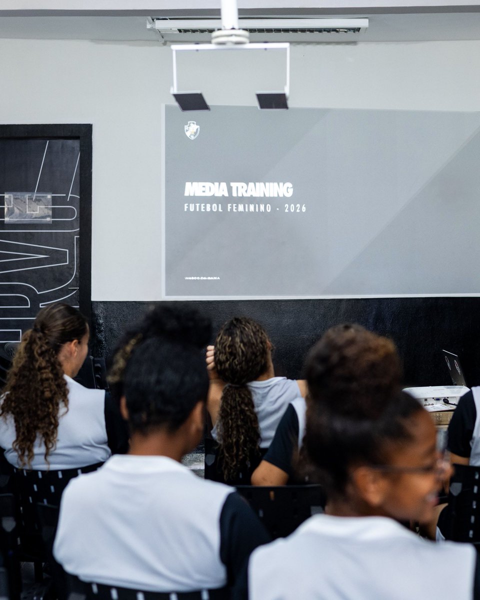 Media training prepara atletas do Vasco para desafios de comunicação