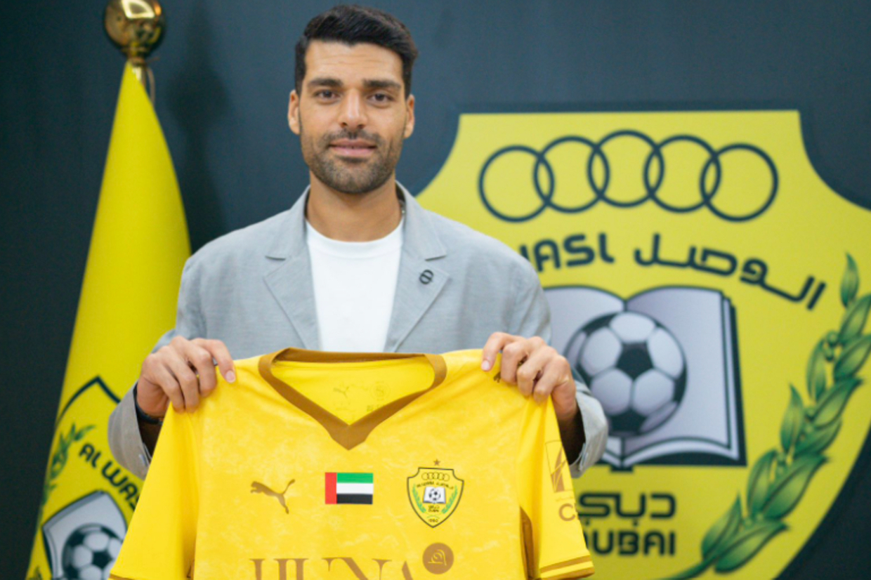 Mehdi Taremi encerra especulações e assina contrato com o Al Wasl