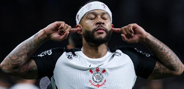 Memphis Depay decide permanecer no Corinthians após reviravolta nas negociações