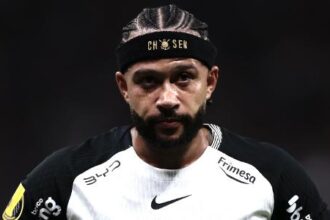 Memphis Depay deixa o Corinthians em meio a crise financeira e dívida milionária