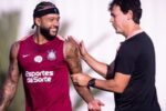 Memphis Depay deve ser titular do Corinthians contra o Rosario Central?