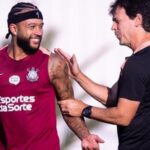 Memphis Depay deve ser titular do Corinthians contra o Rosario Central?