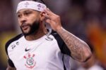Memphis Depay rompe com Corinthians e denuncia descumprimento de acordo contratual