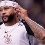 Memphis Depay rompe com Corinthians e denuncia descumprimento de acordo contratual