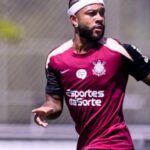 Memphis inicia transição física no Corinthians visando duelo da Libertadores