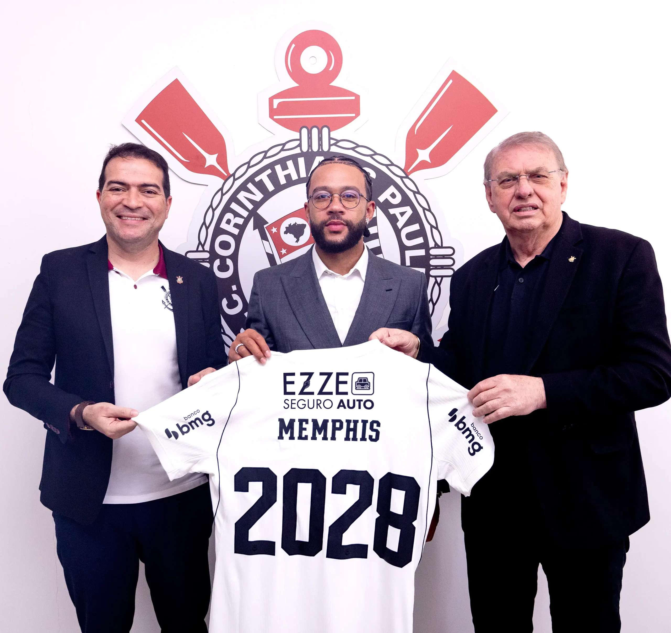 Memphis renova com o Corinthians e firma vínculo até 2028