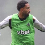 Mercado europeu: Torino intensifica interesse em Vitinho do Botafogo com oferta de empréstimo