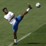 Mourinho veta saída de Endrick e confirma atacante nos planos do Real Madrid