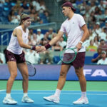 Muchova e Mensik superam Bencic e Cobolli no match-tiebreak e vencem duplas mistas do US Open