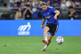 Mudryk retorna aos gramados pelo Chelsea após longo período de suspensão