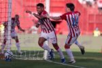 Náutico mantém vantagem mínima sobre o Atlético Goianiense no primeiro tempo