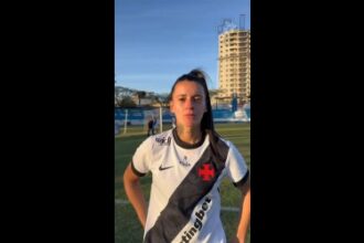 Nayara celebra triunfo do Vasco sobre o Taubaté no Brasileiro a2
