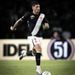 Negociações de saída afastam Alan Saldivia da partida do Vasco contra o Olimpia