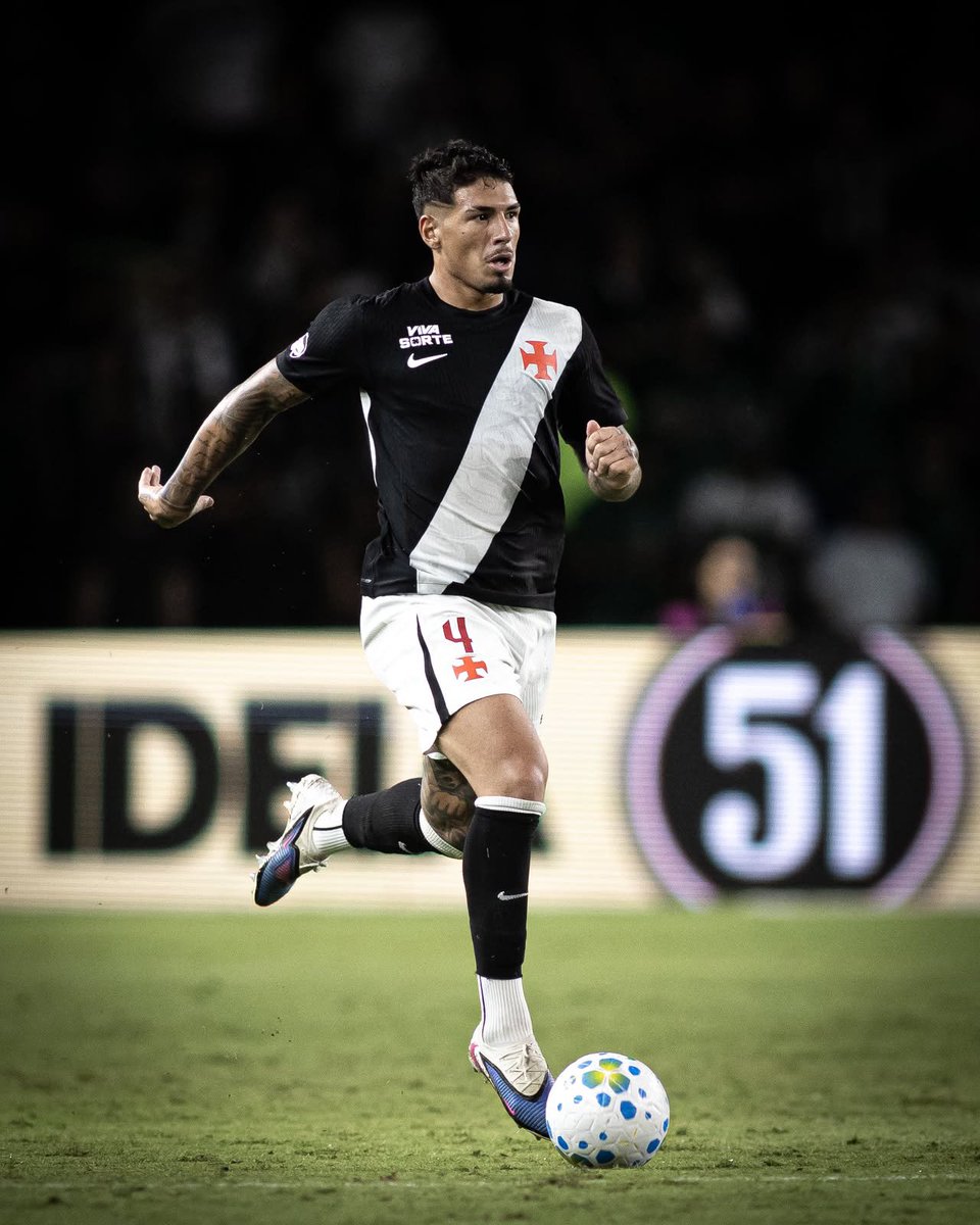 Negociações de saída afastam Alan Saldivia da partida do Vasco contra o Olimpia