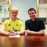 Newcastle anuncia Lukas Hornicek como novo goleiro em negociação expressiva