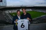 Newcastle United oficializa a contratação do meio-campista Nico González