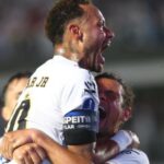 Neymar cobra apoio da torcida do Santos após vitória na Sul-americana