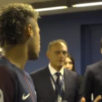 Neymar e o marco de sua chegada triunfal ao Paris Saint-germain