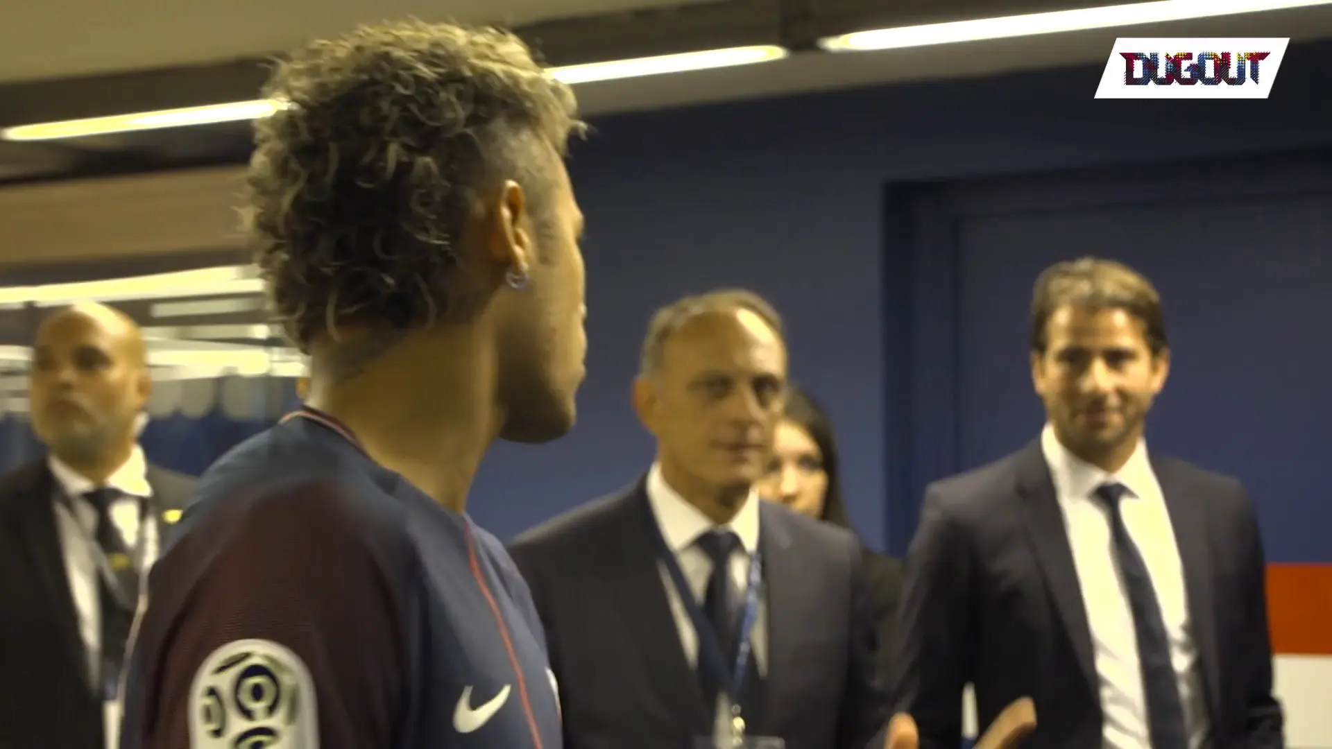 Neymar e o marco de sua chegada triunfal ao Paris Saint-germain