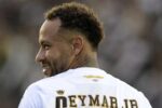 Neymar é relacionado pelo Santos para enfrentar o Palmeiras na Copa do Brasil