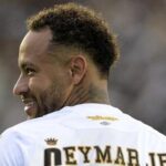 Neymar é relacionado pelo Santos para enfrentar o Palmeiras na Copa do Brasil