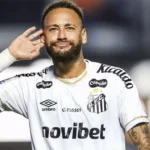 Neymar enfrenta provocações e vácuo de rival em partida do Santos
