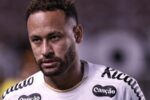 Neymar esclarece ausência em clássico contra o Palmeiras e nega veto a gramado sintético