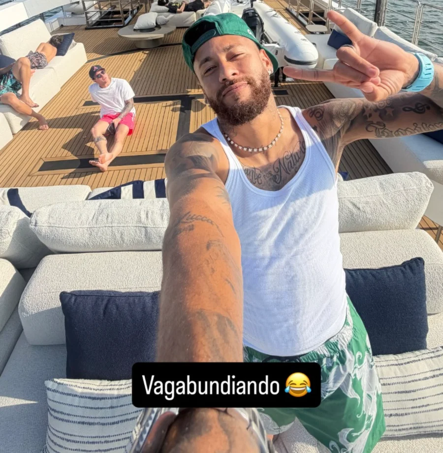 Neymar ironiza críticas de presidente do Remo com postagem em iate