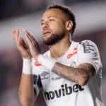 Neymar: o desafio do gramado sintético para sua estreia no estádio do Palmeiras
