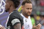 Neymar rebate vácuo de Thiago Mendes com frase sobre soberba