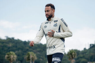 Neymar reforça o Santos para duelo decisivo contra o Mirassol na Vila Belmiro