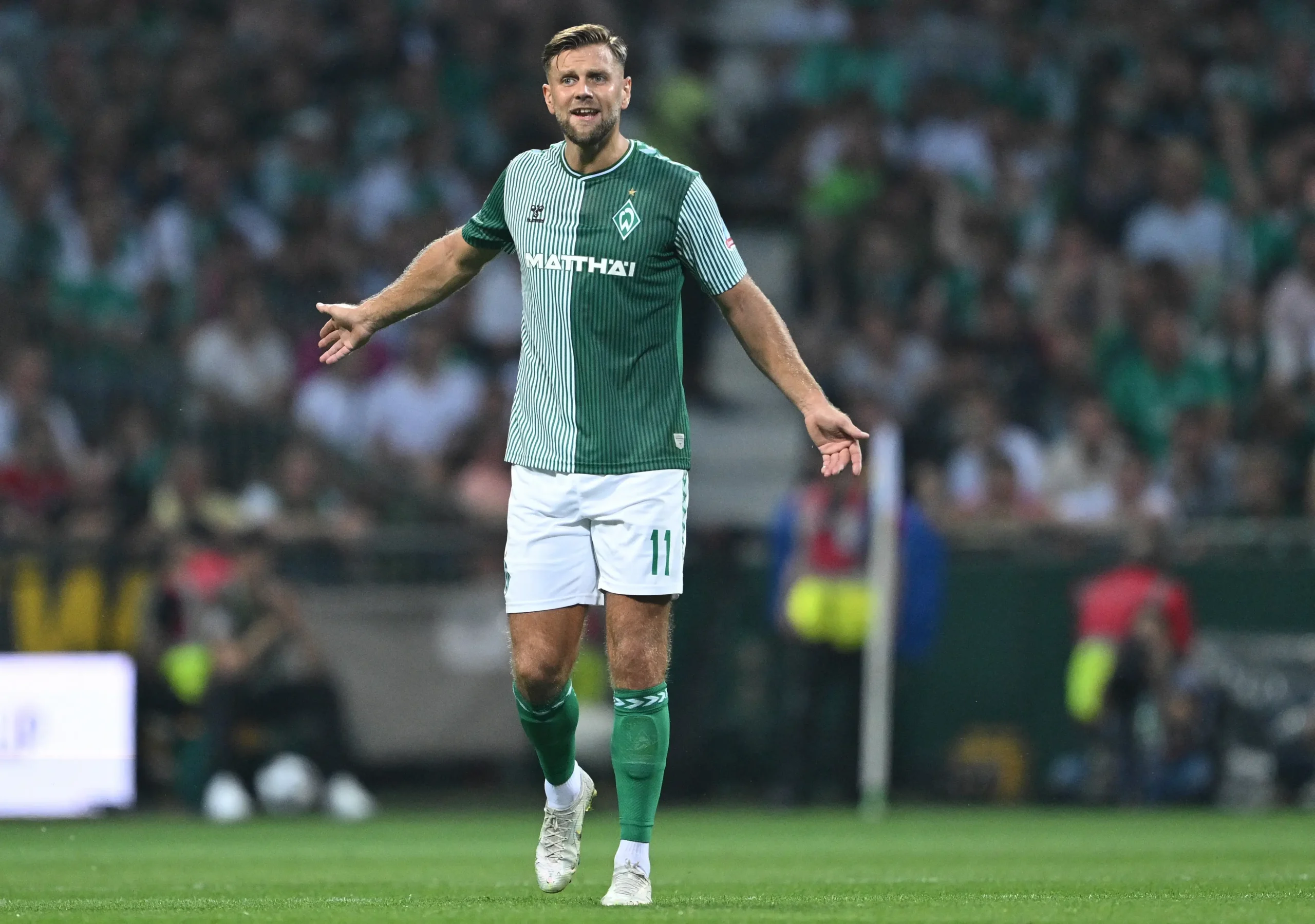 Niclas Füllkrug volta ao Werder Bremen com gol na vitória por 3 a 0 pela Copa da Alemanha