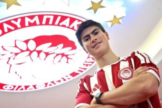 Olympiacos investe R$ 72 milhões para contratar o atacante Armando González