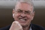 Osmar Stabile confirma permanência de Memphis no Corinthians por mais dois anos