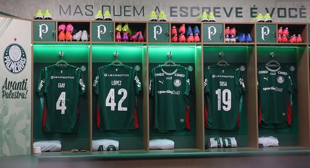 Palmeiras define escalação com Emi Martínez e retorno de Paulinho contra o Fortaleza